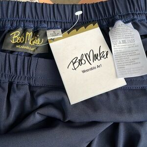 NWT Bob Mackie Wearable Art